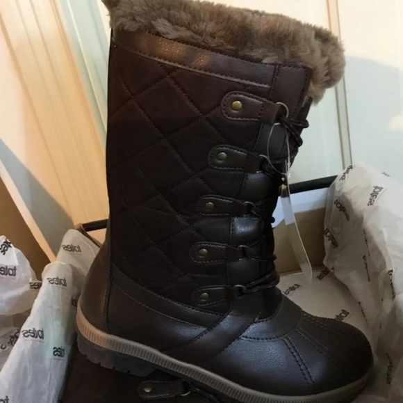 totes Shoes - Totes women's Faux Fur brown boots Size 9